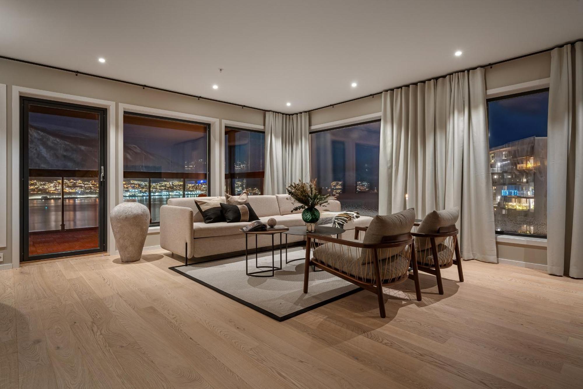 Premium Penthouse Sea & Mountain View *
