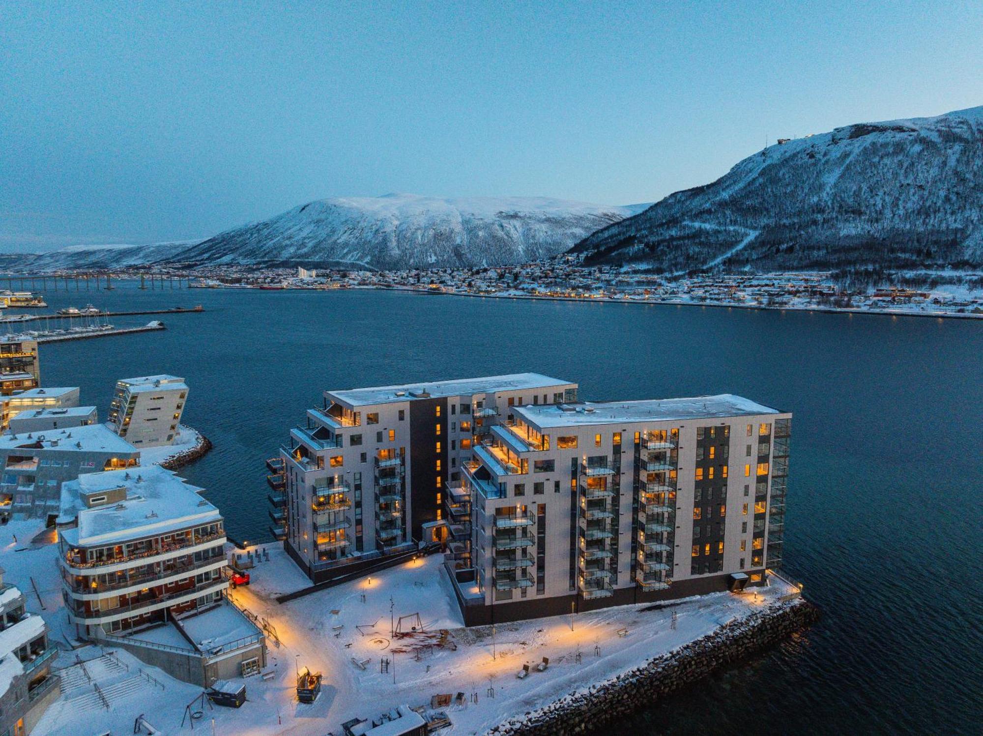 Premium Penthouse Sea & Mountain View *