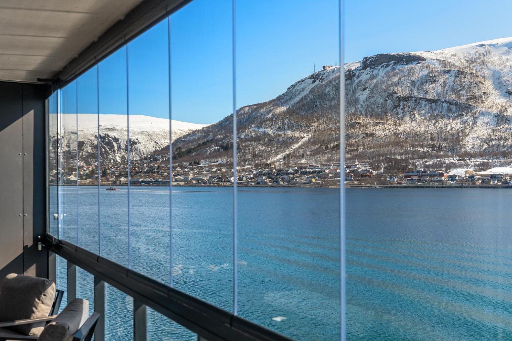 Premium Penthouse Sea & Mountain View *