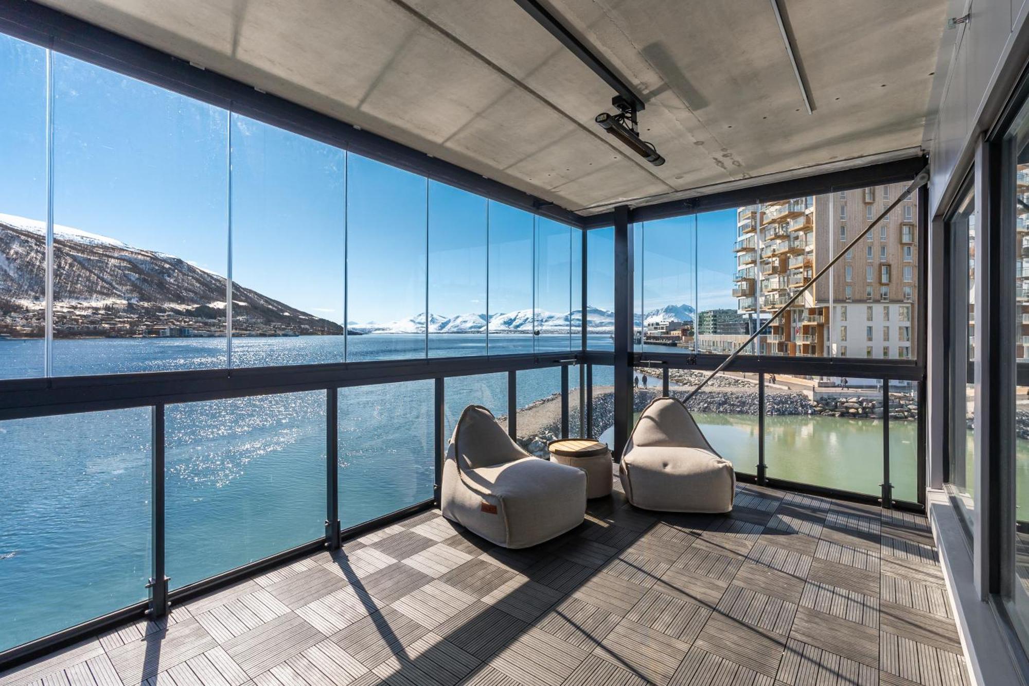 Premium Penthouse Sea & Mountain View *